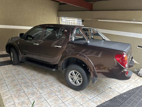 MITSUBISHI L200 TRITON 3.2 HPE 4X4 CD 16V TURBO INTERCOOLER DIESEL 4P AUTOMÁTICO MITSUBISHI L200 TRITON 3.2 HPE 4X4 CD 16V TURBO INTERCOOLER DIESEL 4P AUTOMÁTICO